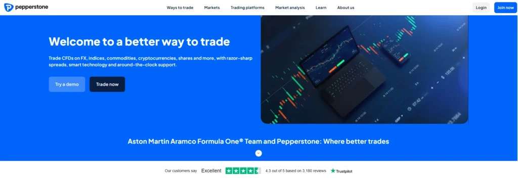 Pepperstone의 낮은 거래 비용과 맞춤형 카피 트레이딩 설정을 나타내는 이미지.